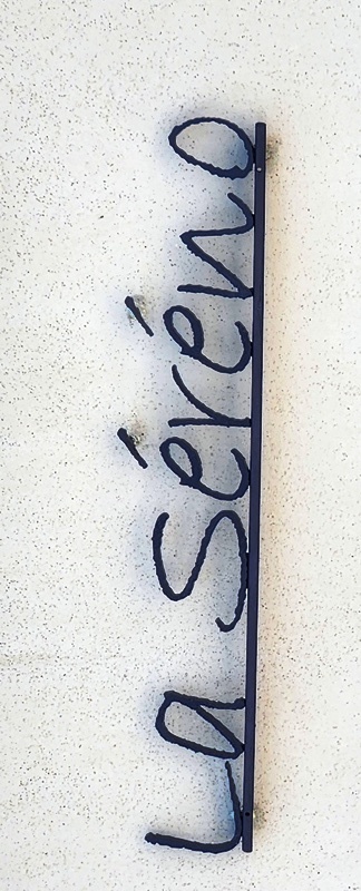 la sereno en carré de 8 découpe selon police d'écr
